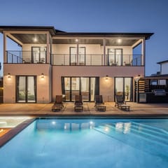 Moab Desert Oasis Pool Spa Red Rock Views