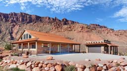 *Hideout John Wayne