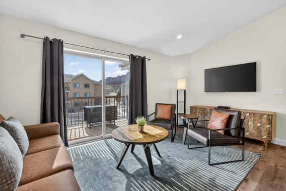 4i RedCliff - BS - Image 1