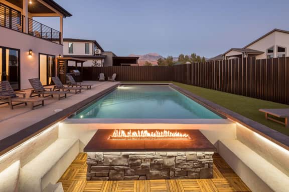 Moab Desert Oasis Pool Spa Red Rock Views - Image 4